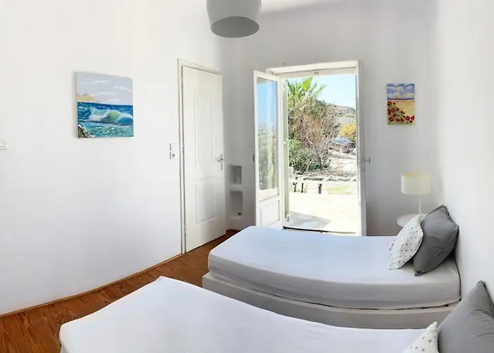 Joy In Ampelas Paros ヴィラ *